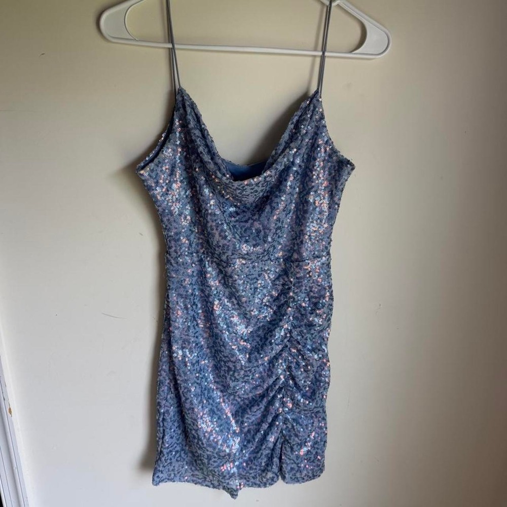 Windsor Iridescent Light Blue Sequin Spaghetti-Strap Mini Dress sz 7 0022 - Picture 4 of 8